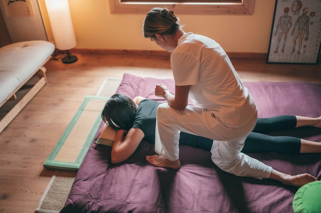 Quelles sont les différences entre le Shiatsu et le reiki ?